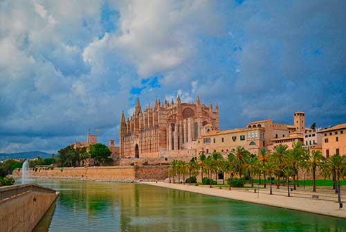 España es el destino favorito de los europeos y españoles para sus vacaciones de agosto de 2022, según Jetcost