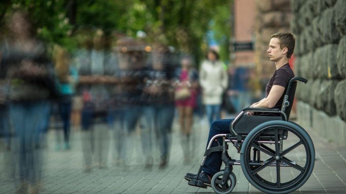 Ley de dependencia: ¿caridad y rehabilitación o fomento de autonomía personal?