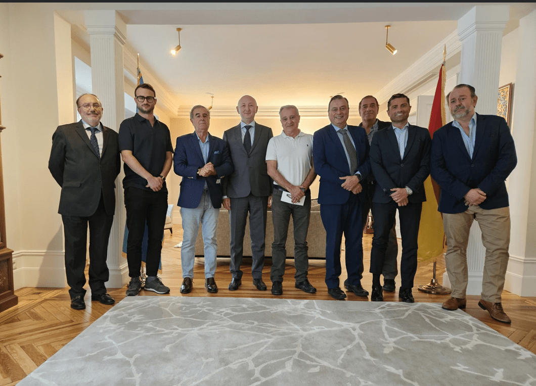 El Embajador de Kazajstán se reúne nuevamente con varios periodistas españoles El Embajador de Kazajstán se reúne nuevamente con varios periodistas españoles