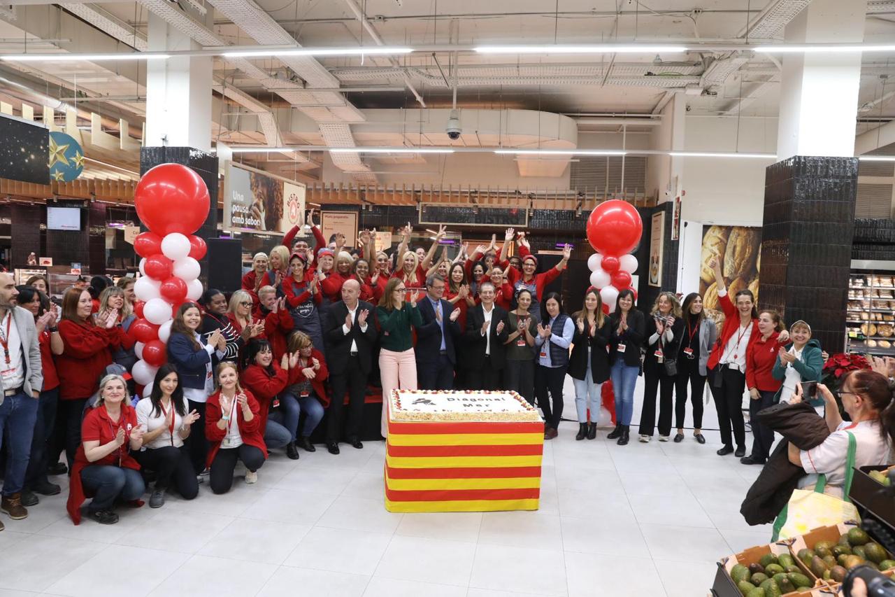 Alcampo reinaugura su hipermercado en Diagonal Mar tras una inversión de 8,6 millones de euros Alcampo reinaugura su hipermercado en Diagonal Mar tras una inversión de 8,6 millones de euros